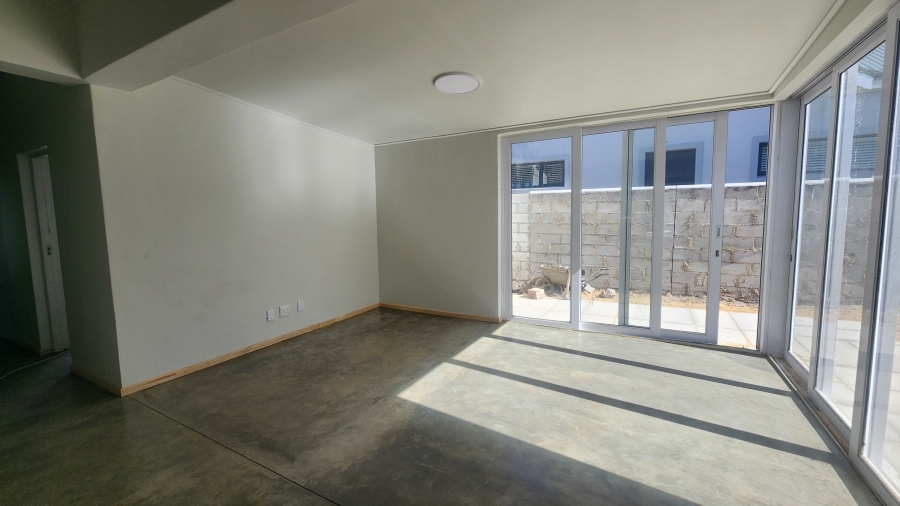 3 Bedroom Property for Sale in Sandbaai Western Cape